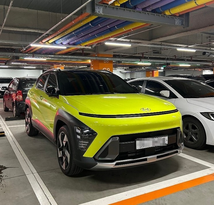 풀체인지된 신형 코나 실물