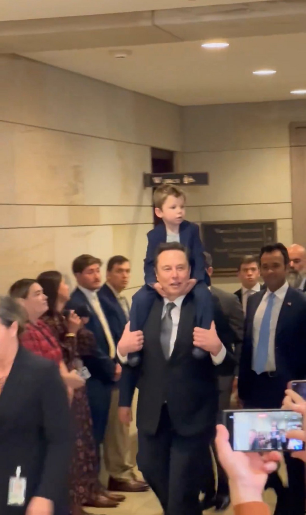 일론머스크와 아들 근황 ㅋㅋ